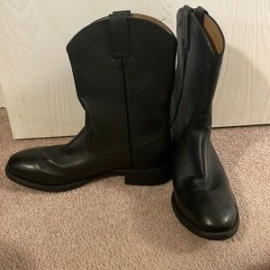 Arita black cowboy boots
